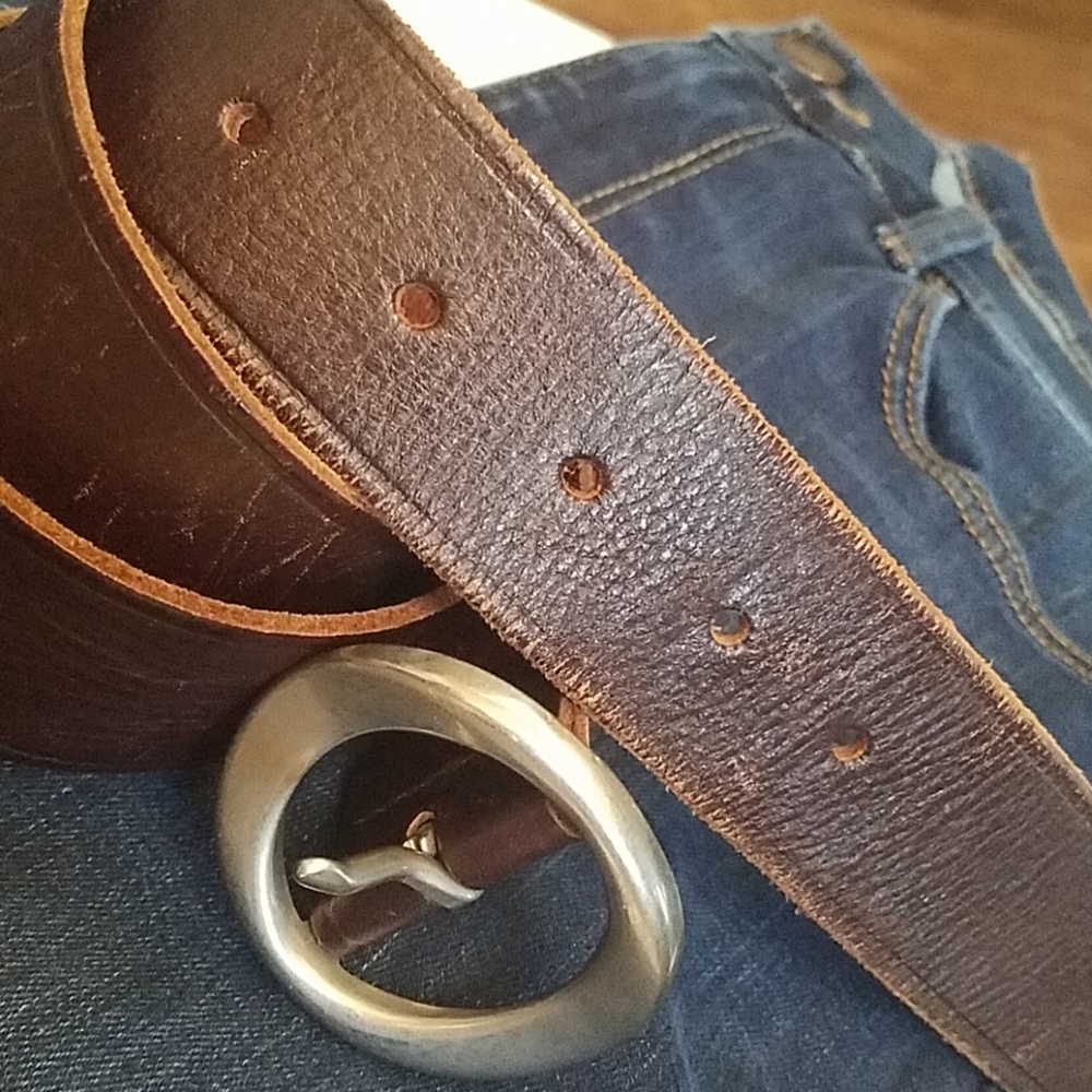 Rustic brown leather belt - Picture 2 of 6